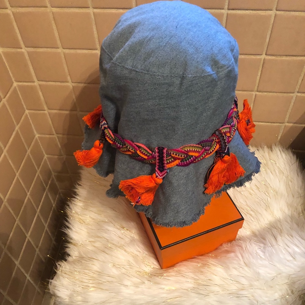Glamourpuss Denim bucket fringe🍊hat size large